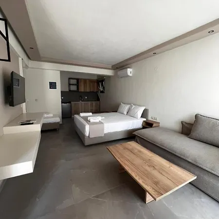 La Boheme Скала-Потамиас